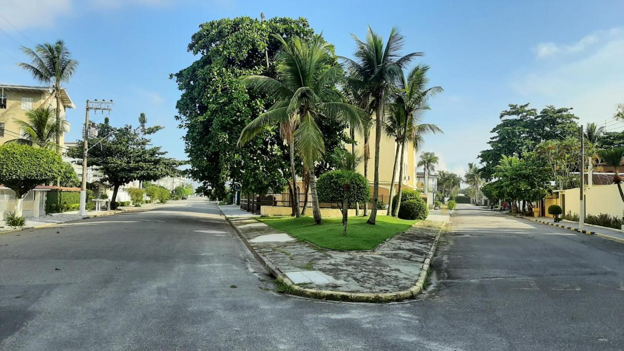 Lindo Apartamento Enseada Гуаружа Экстерьер фото